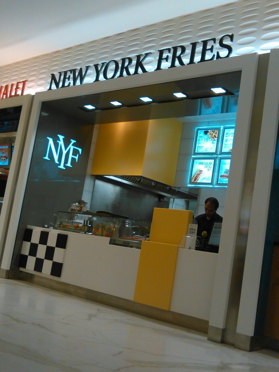 NEW YORK FRIES HUB MALL, U OF A, Edmonton - Menu, Prices & Restaurant  Reviews - Tripadvisor