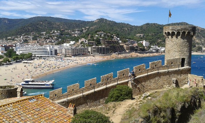 TOSSA BEACH CENTER - Updated 2024 Prices & Hotel Reviews (Tossa de Mar ...