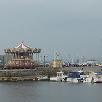 la giostra sul porto