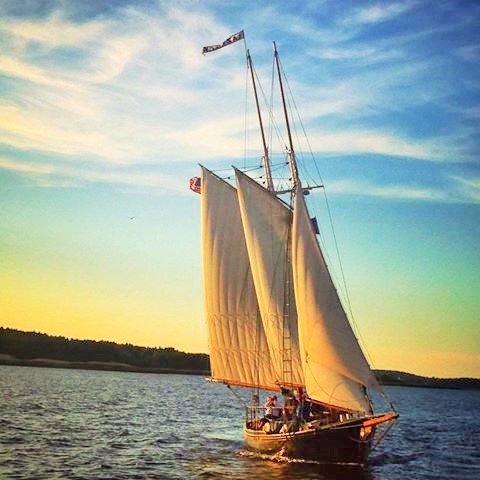 Boothbay Harbor Schooners - Schooner Eastwind & Applejack