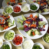 Más platos, en esta ocasión guarnición para gazpacho y ensaladas