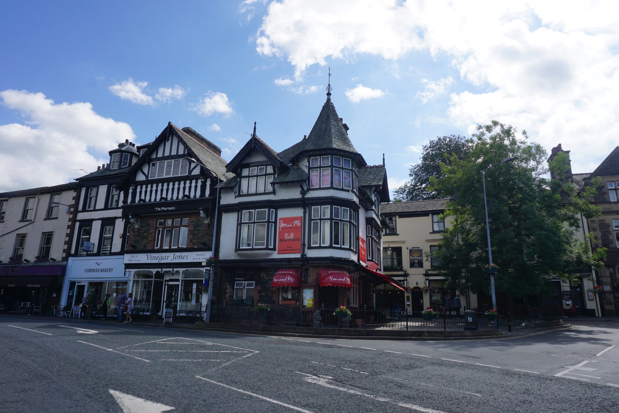 High Street Windermere ATUALIZADO 2022 O Que Saber Antes De Ir   Nice Architecture 