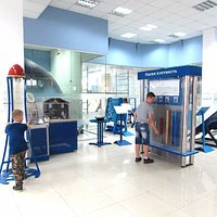 Зал музея. Синяя зона
