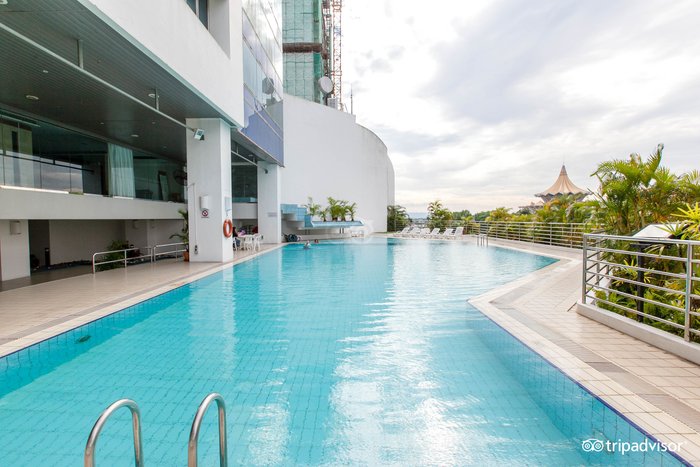 Riverside Majestic Hotel Pool: Pictures & Reviews - Tripadvisor