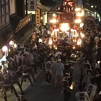 東町の屋台 夜