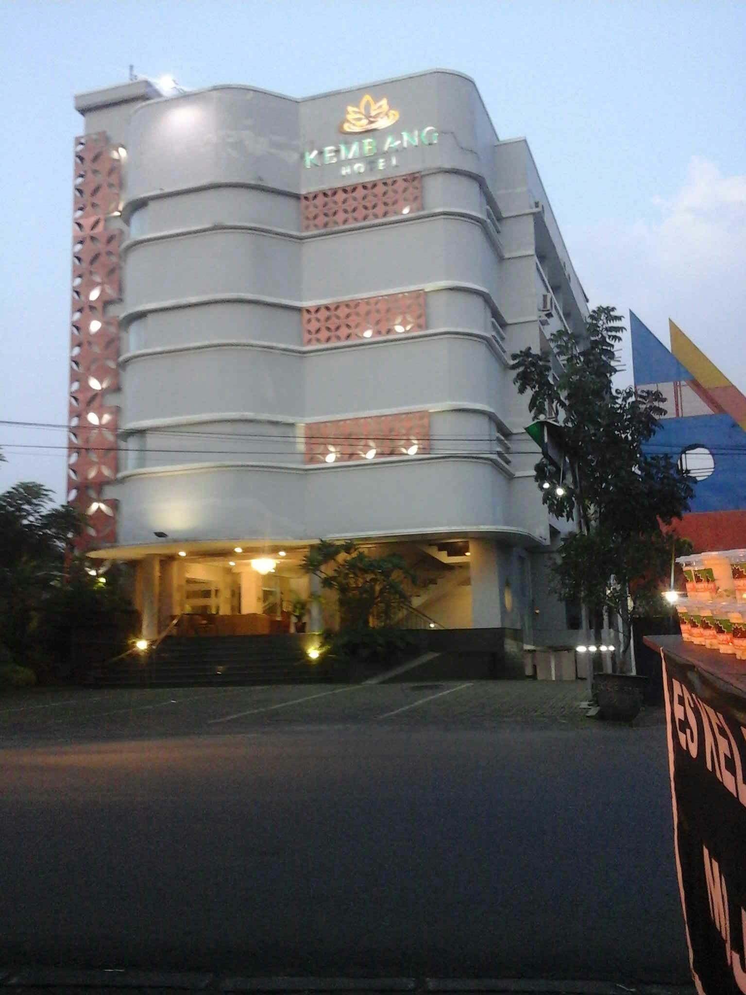 KEMBANG HOTEL - Prices & Reviews (Bandung, Indonesia)