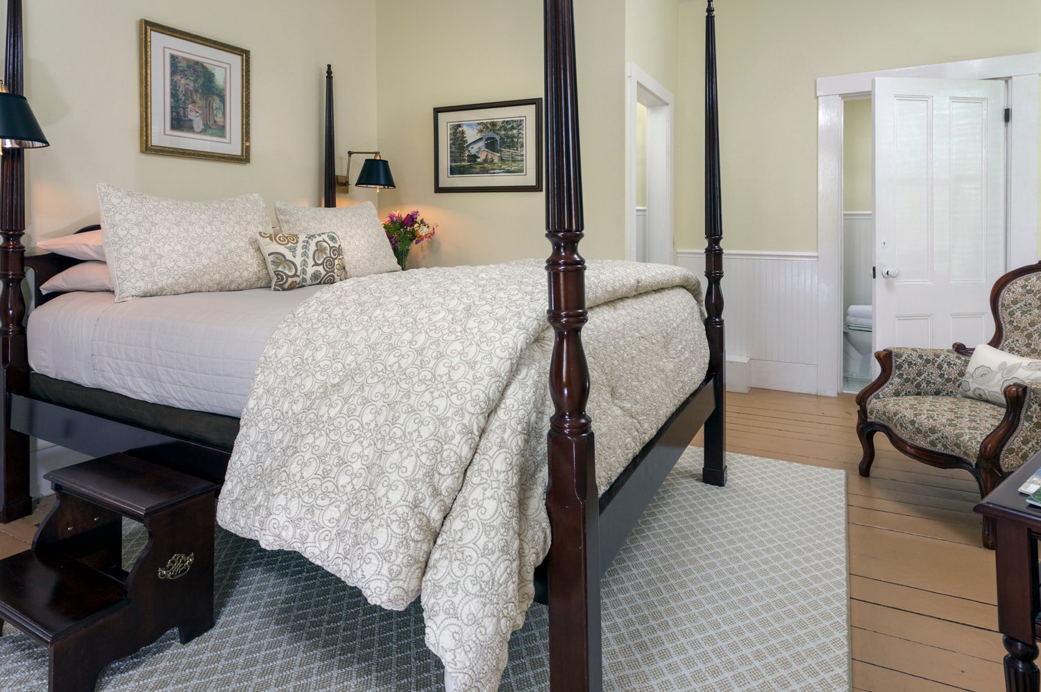 THE OLD MANSE INN - Updated 2023 Prices & B&B Reviews (Brewster, MA ...