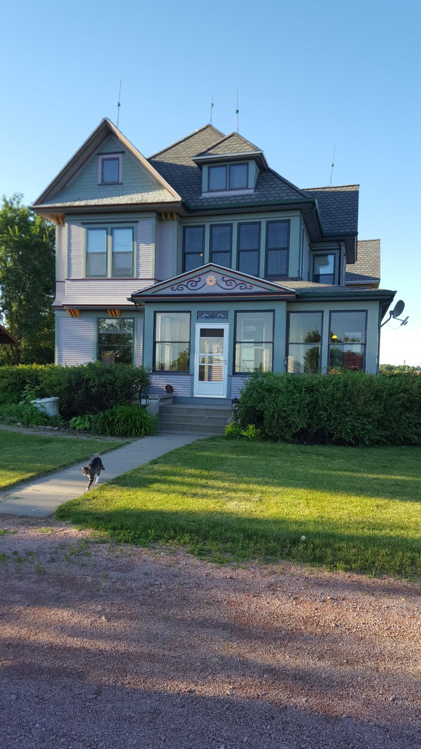 STEEVER HOUSE BED AND BREAKFAST - Updated 2024 B&B Reviews (Lennox, SD)