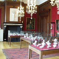 Museum Weesp heeft een fantastische collectie van het zeldzame Weesper porselein.