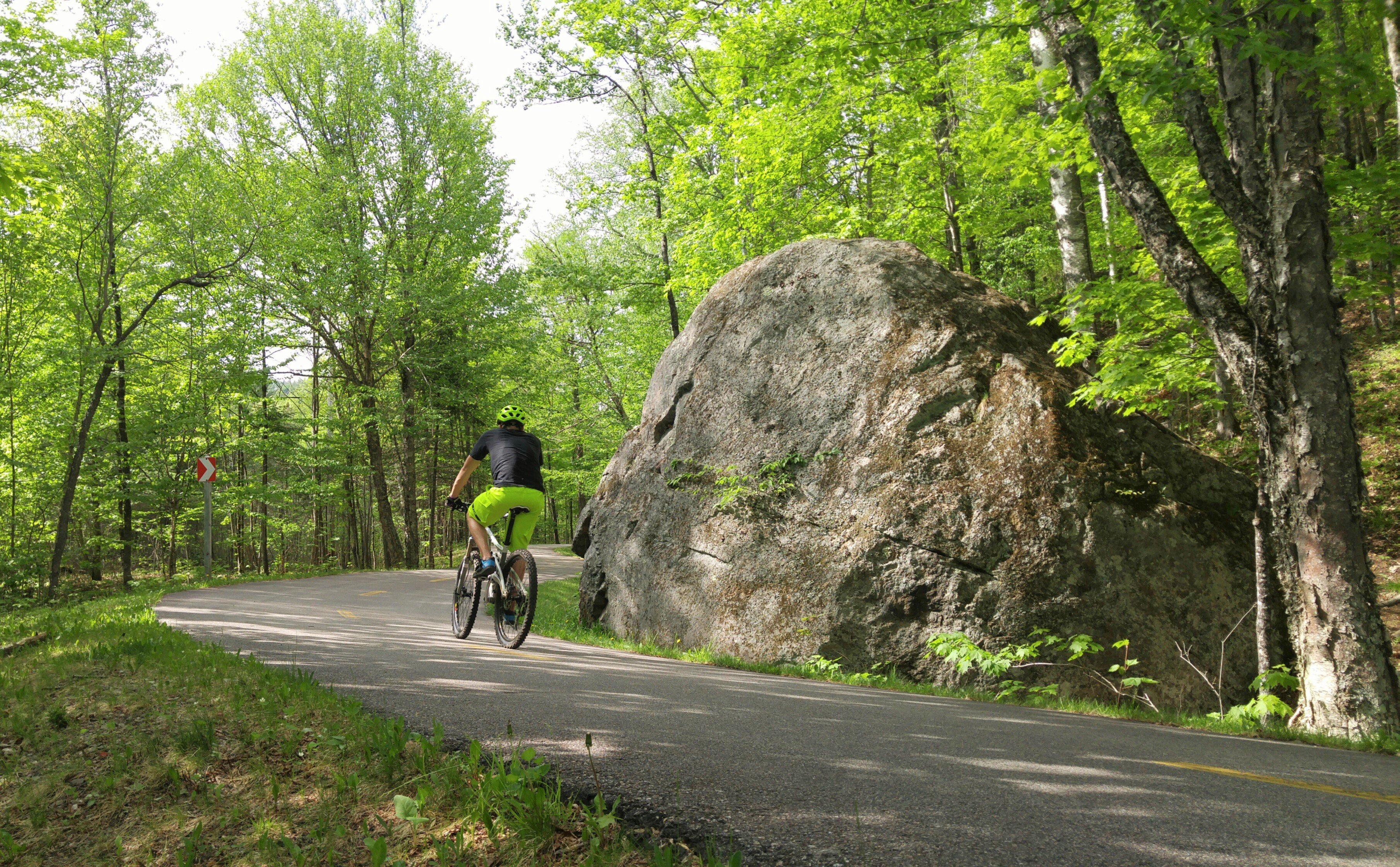 D-TOUR TREMBLANT (Mont Tremblant): Ce Qu'il Faut Savoir