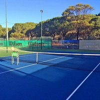 Almancil tennis courts