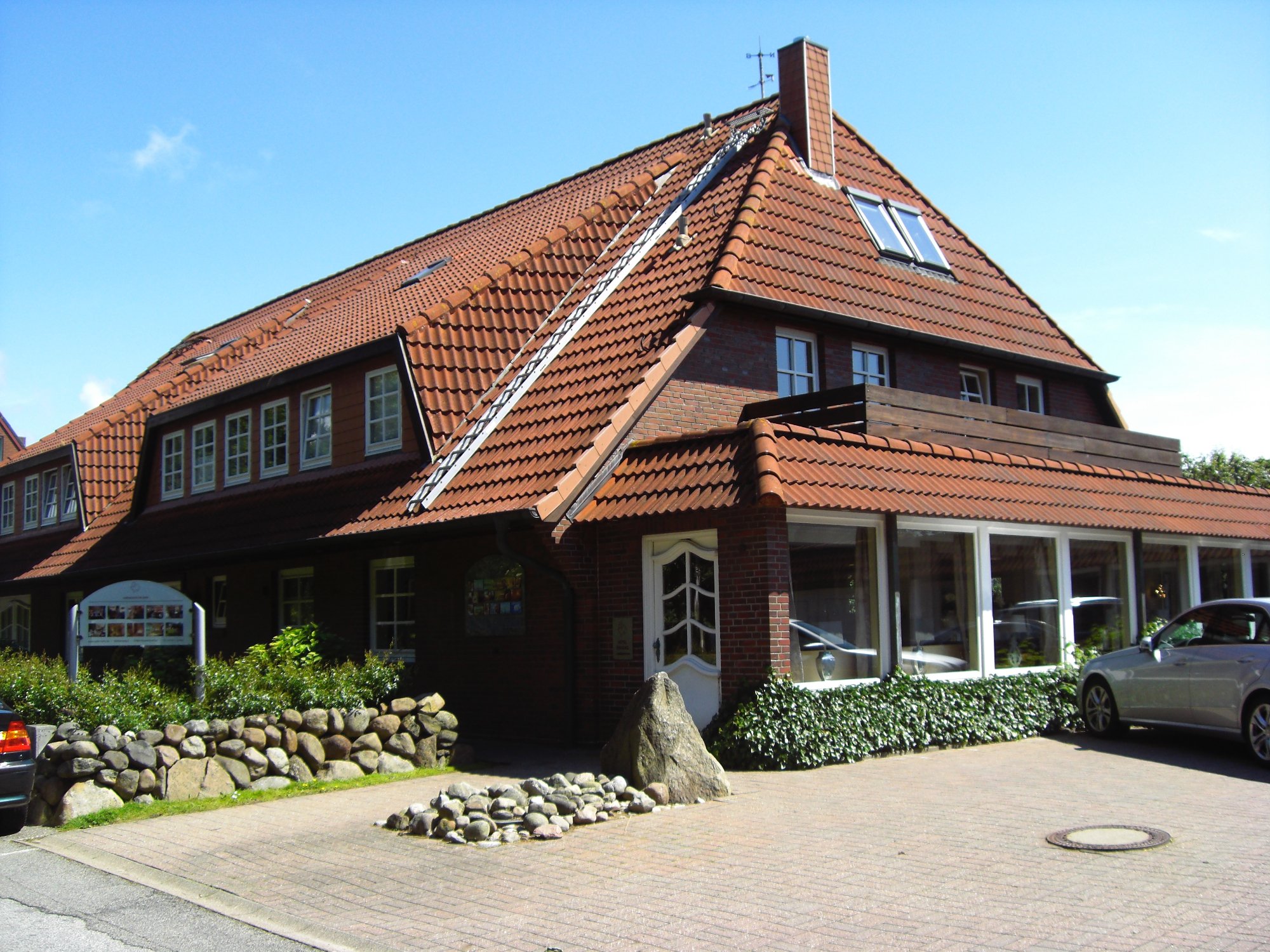 LANDHAUS SYLTER HAHN - Prices & Inn Reviews (Westerland, Germany)