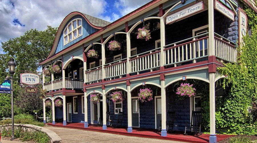 Stone Waters Inn