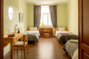 Room & Suite