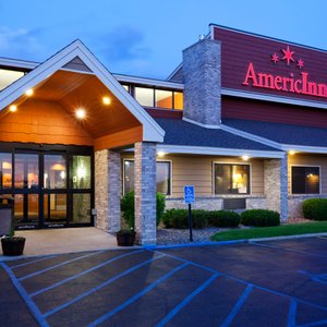 AmericInn Lodge & Suites Fergus Falls