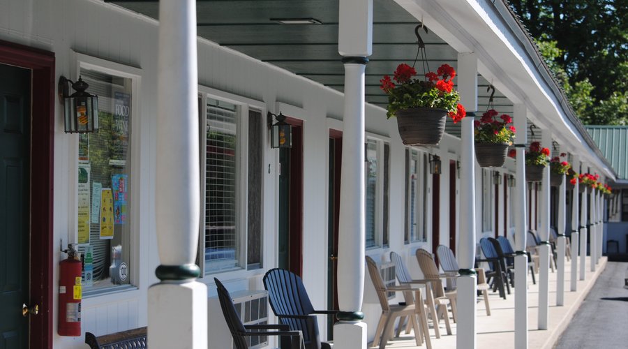 ROCK LEDGE MOTEL
