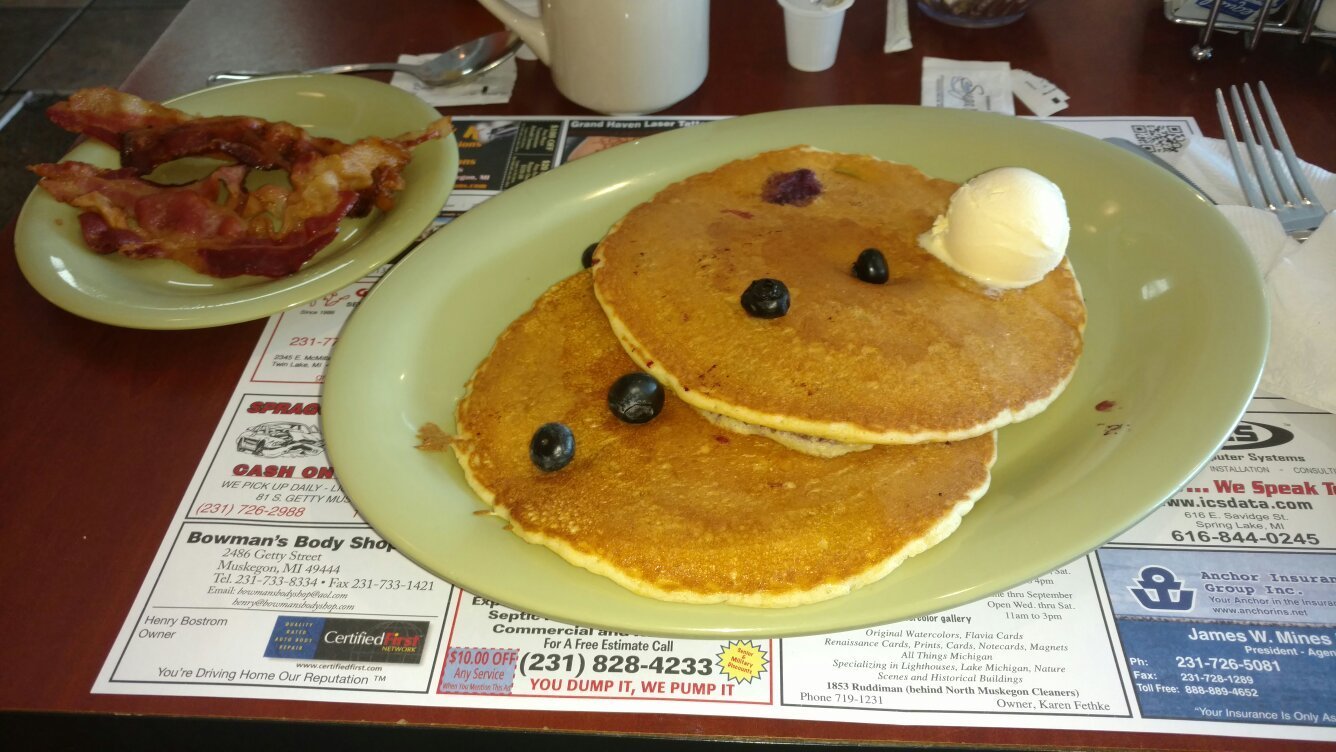 MR B'S PANCAKE HOUSE, Muskegon - Restaurant Reviews, Photos & Phone ...