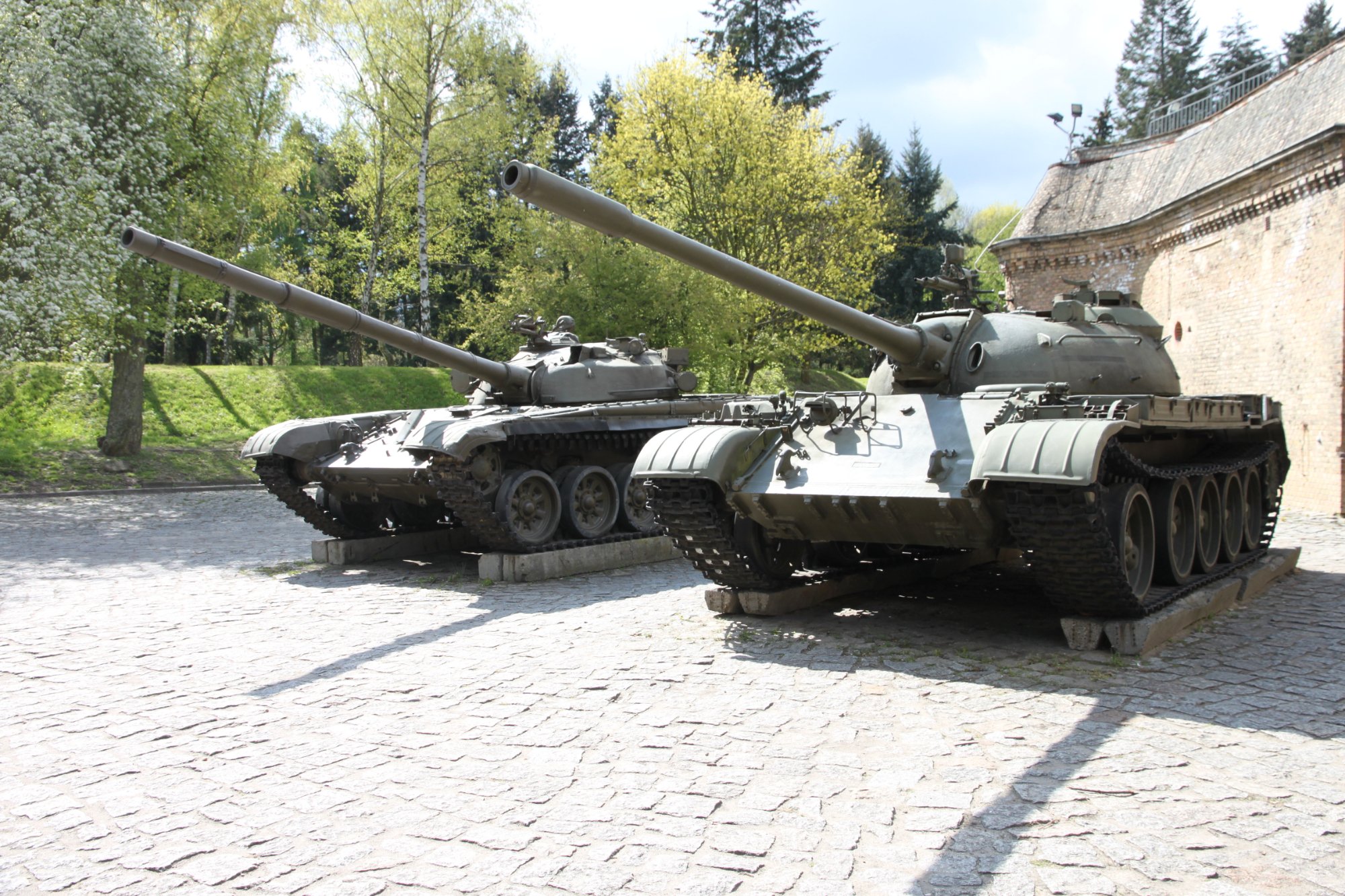 Armored Weaponry Museum 口コミ・写真・地図・情報 - トリップ Armored Weaponry Museum 口コミ・写真・地図・情報 - トリップ