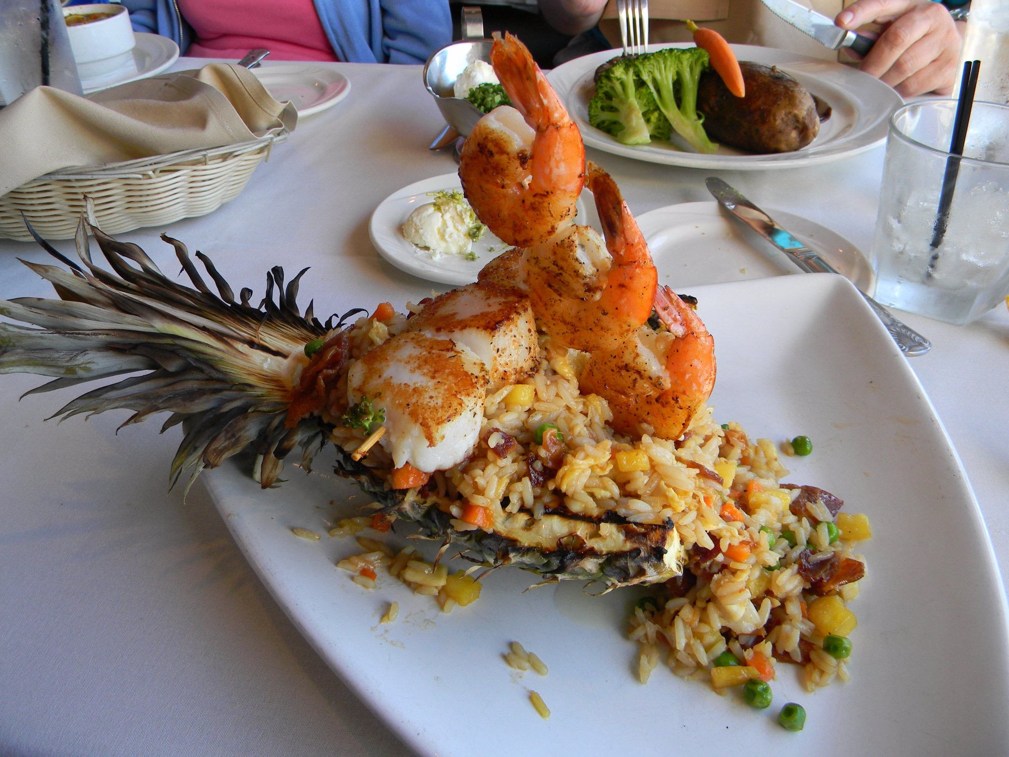 Places to eat in long beach sales