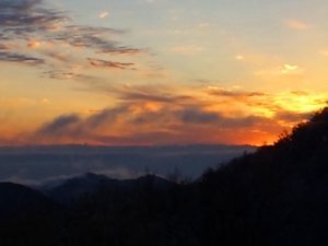 サニー志賀のダイニングから見える北アルプスの夕日