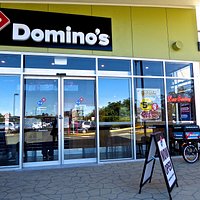 FRONT OD DOMINO"S Crestwood Plaza Molendinar