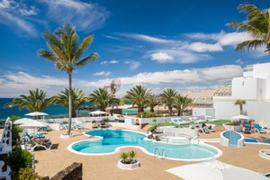 Piscine et plage