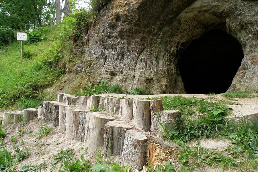 Helme Caves image