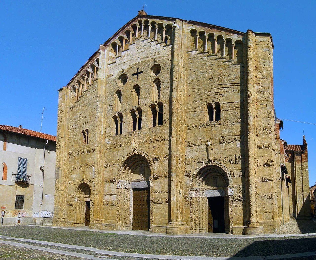 Basilica San Michele Maggiore Pavia