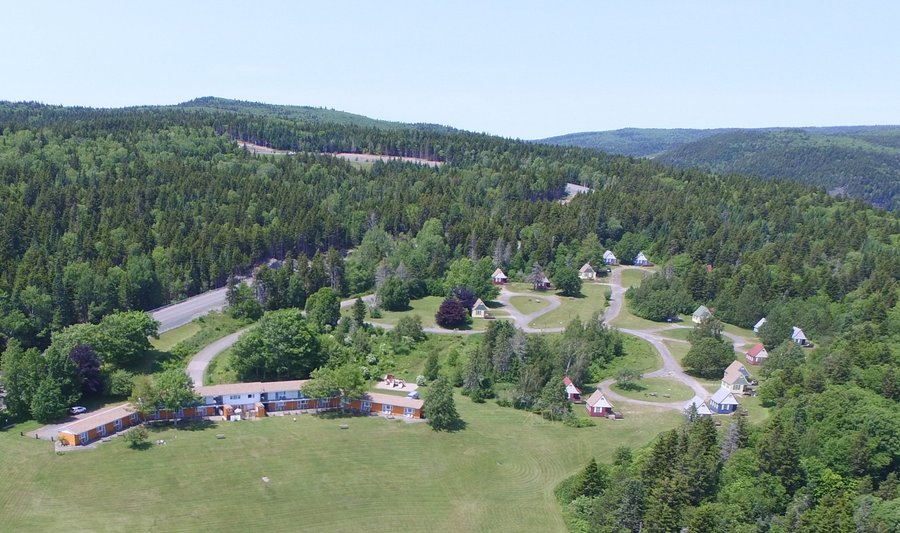 Surrounded by the beauty of Fundy National Park, overlooking the Bay of Fundy