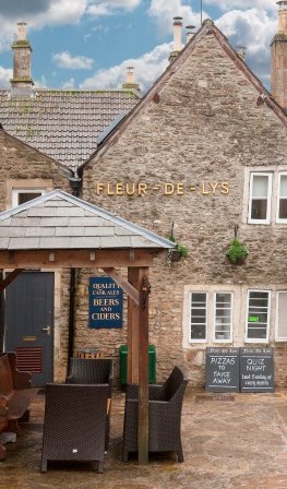 FLEUR DE LYS, Norton St Philip - Updated 2024 Restaurant Reviews, Menu ...