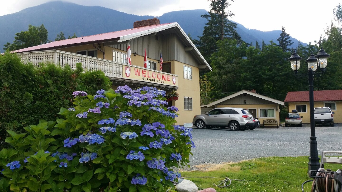 THE SWISS CHALETS MOTEL - Updated 2024 Prices & Reviews (Hope, British ...