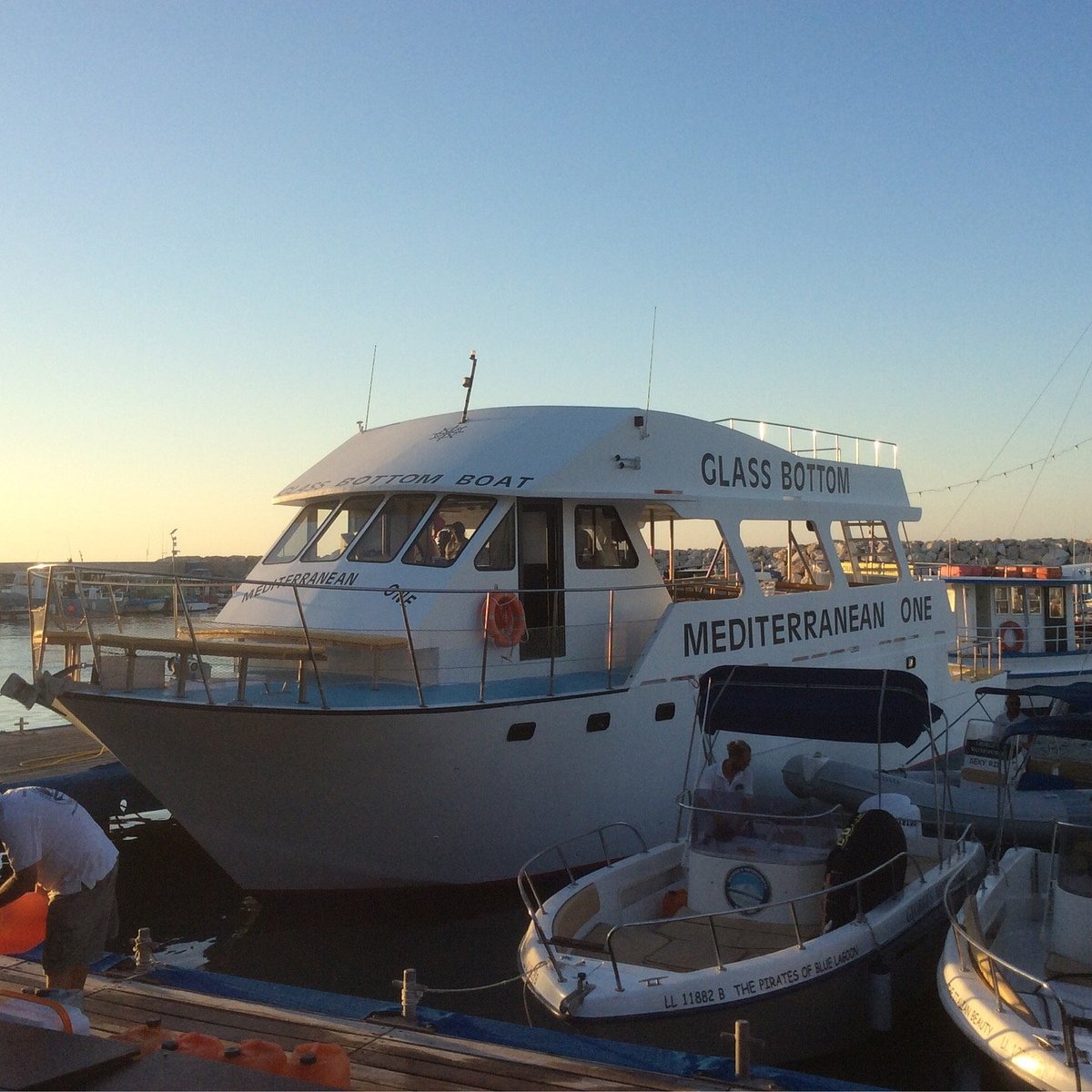 Mediterranean One Glass Bottom Boat, Лачи: лучшие советы перед посещением -  Tripadvisor