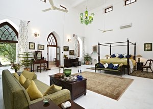 Room & Suite