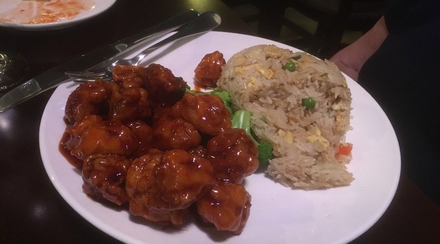 Here's the Pho Tai and the General Tso's Chicken. Yum.