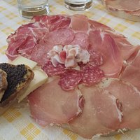 tagliere di salumi ottimi!