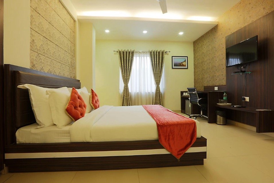 HOTEL PREMIERE VILLA $38 ($̶6̶7̶) - Prices & Reviews - Varanasi, India