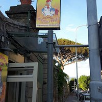 Locale e posto molto caratteristico
