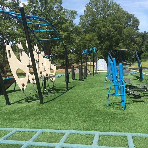 Your Place to Play: A Guide to 6 Charlotte Parks