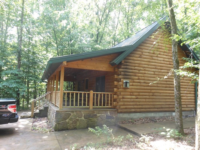 Side View Of Cabin ?w=700&h= 1&s=1