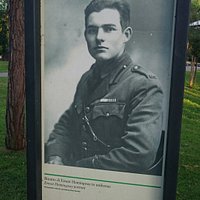 Портреты из цветных камней