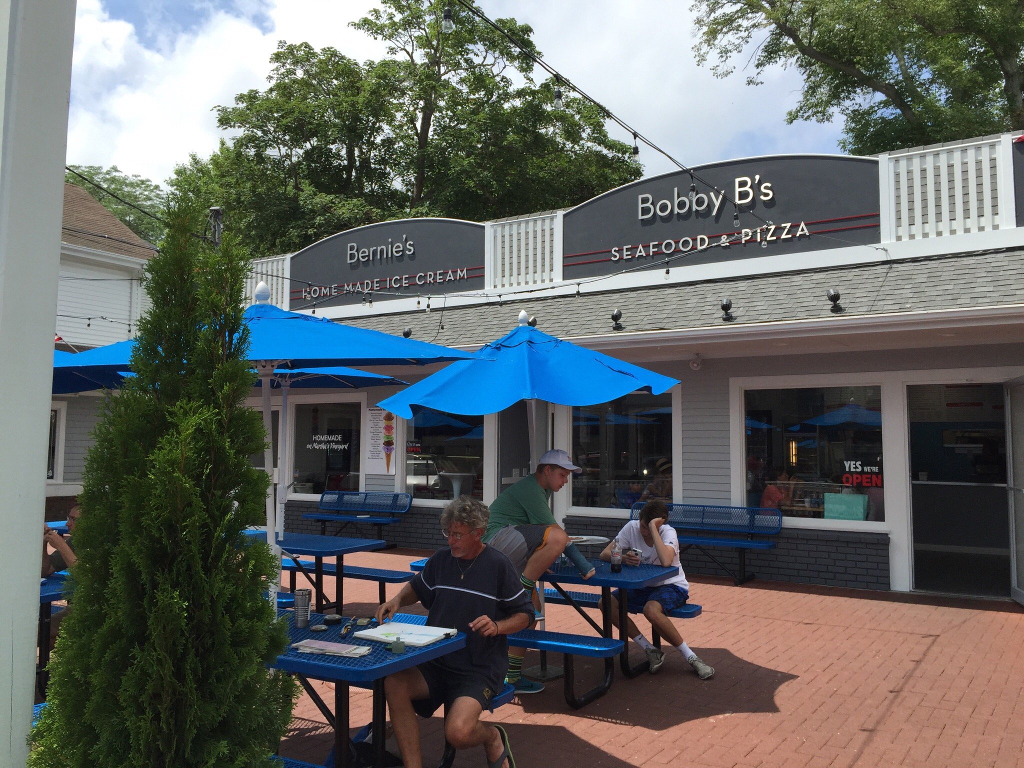 Seafood outdoor discount seating near me