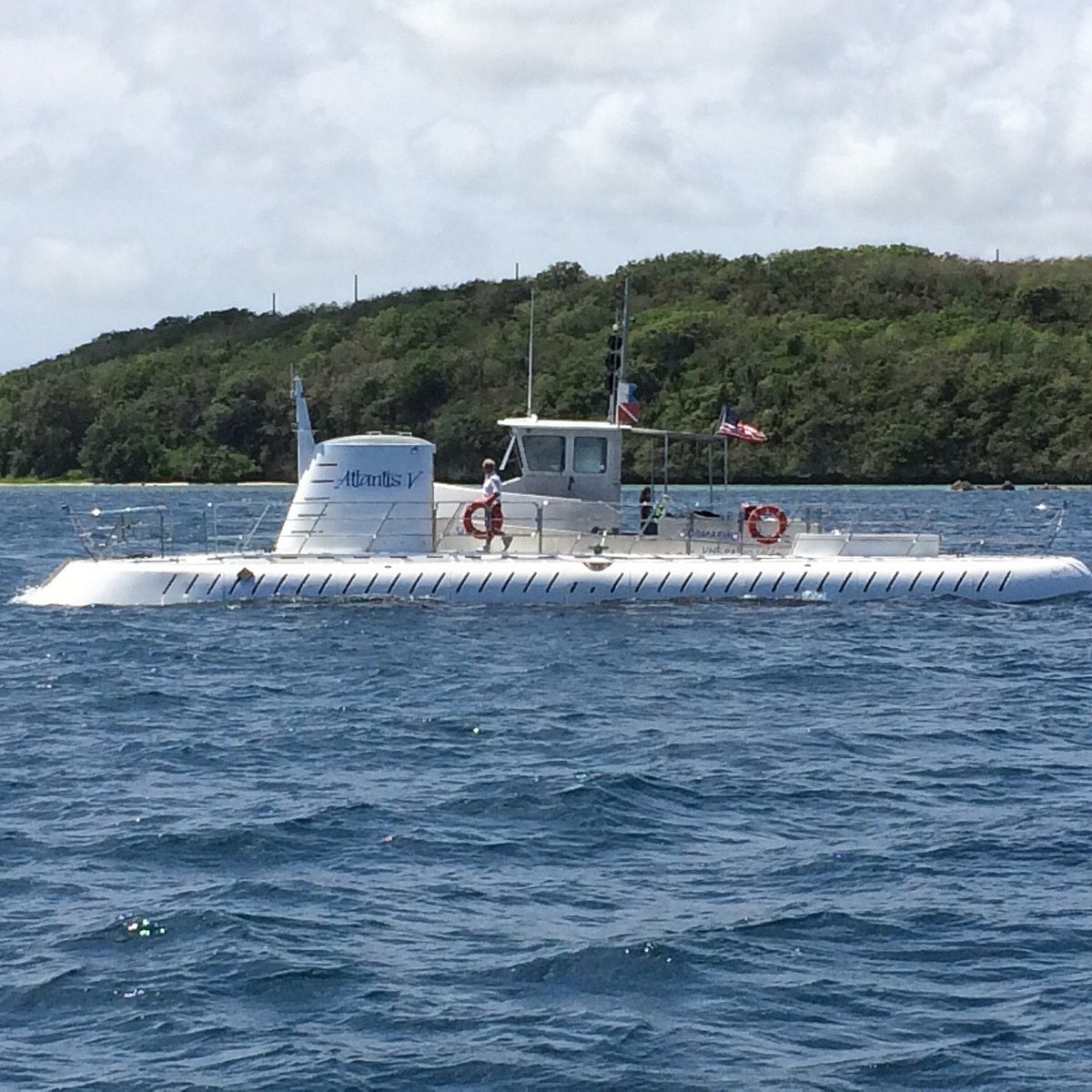 atlantis submarine guam tours