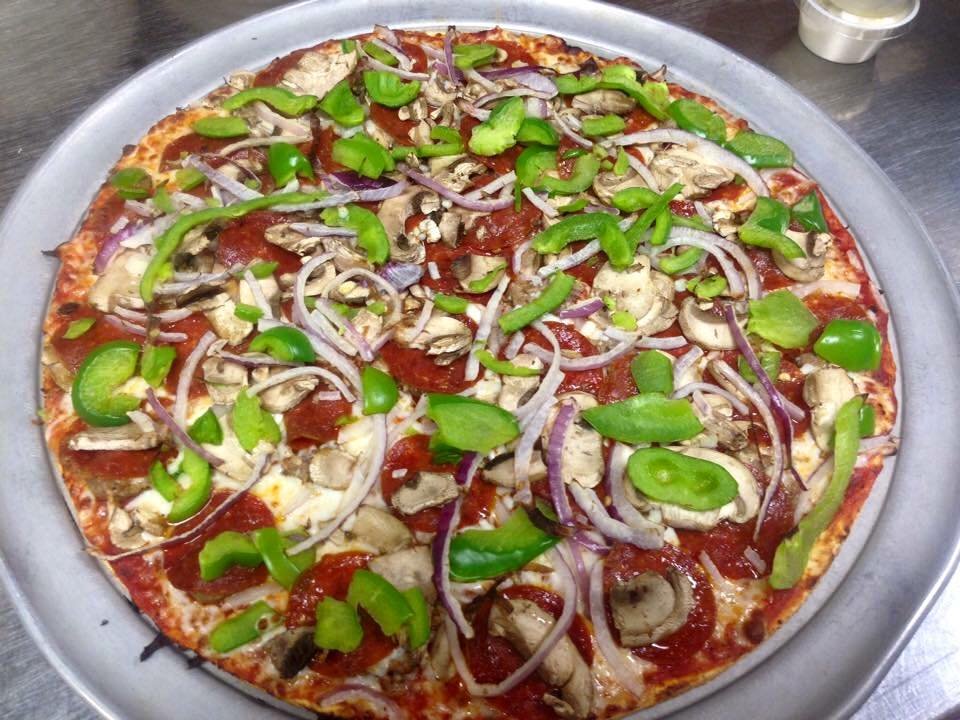 THE 10 BEST Restaurants In Peoria Updated January 2024   Deluxe Pizza 