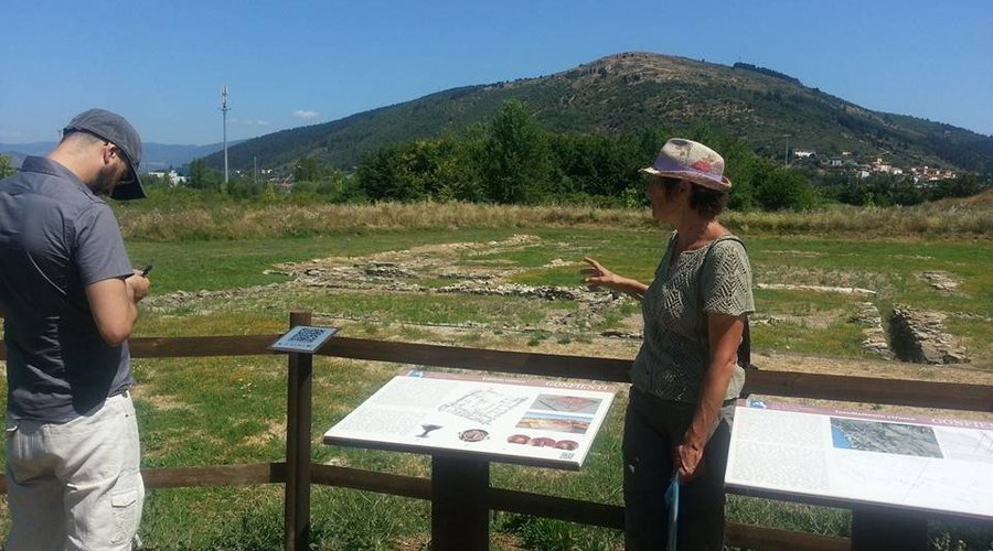 La guida ci parla della storia di questa Domus, la piu' grande mai ritrovata
