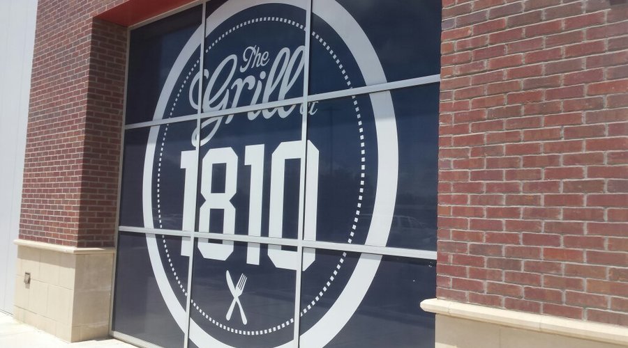 The Grill at 1810