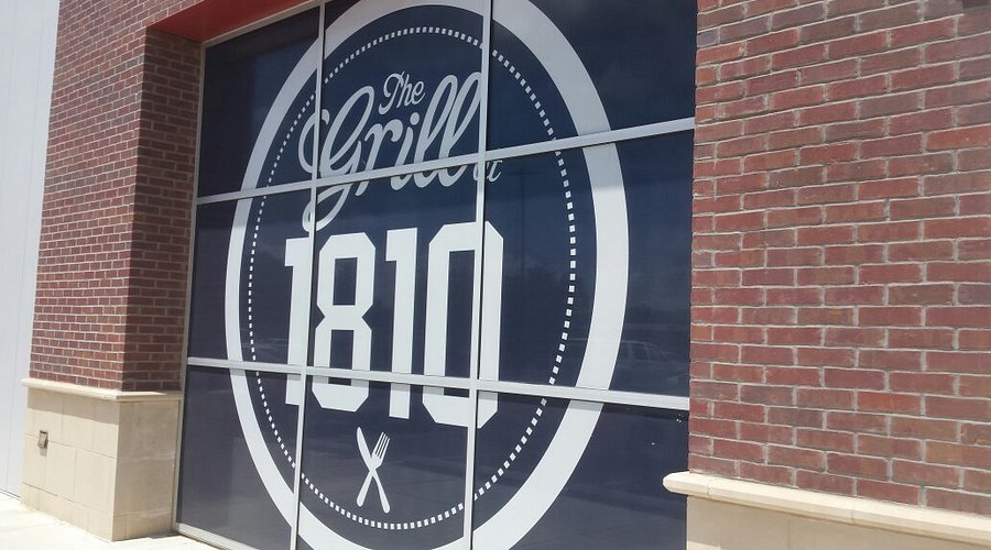 The Grill at 1810