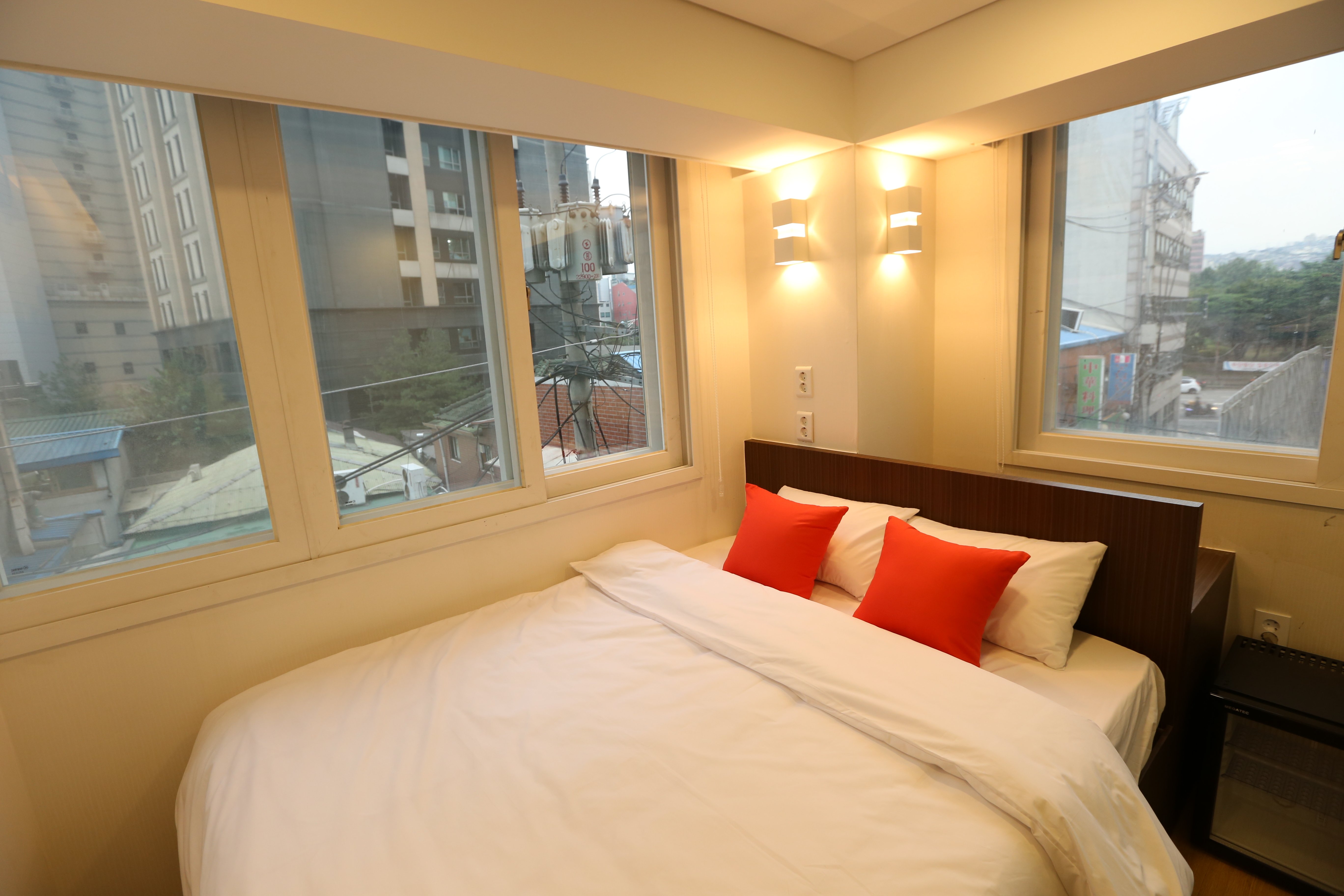 TRIPSTAY MYEONGDONG $20 ($̶3̶4̶) - Prices & B&B Reviews - Seoul, South ...