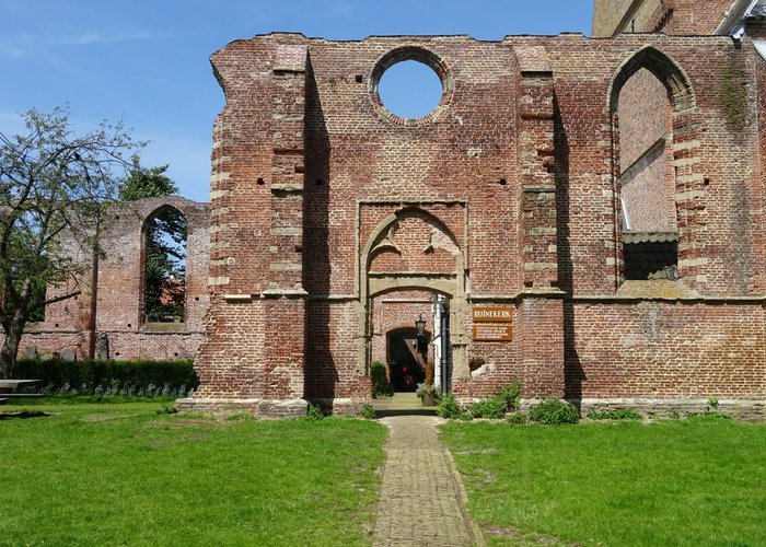 Ruinekerk Bergen uit 1597;july 2016 