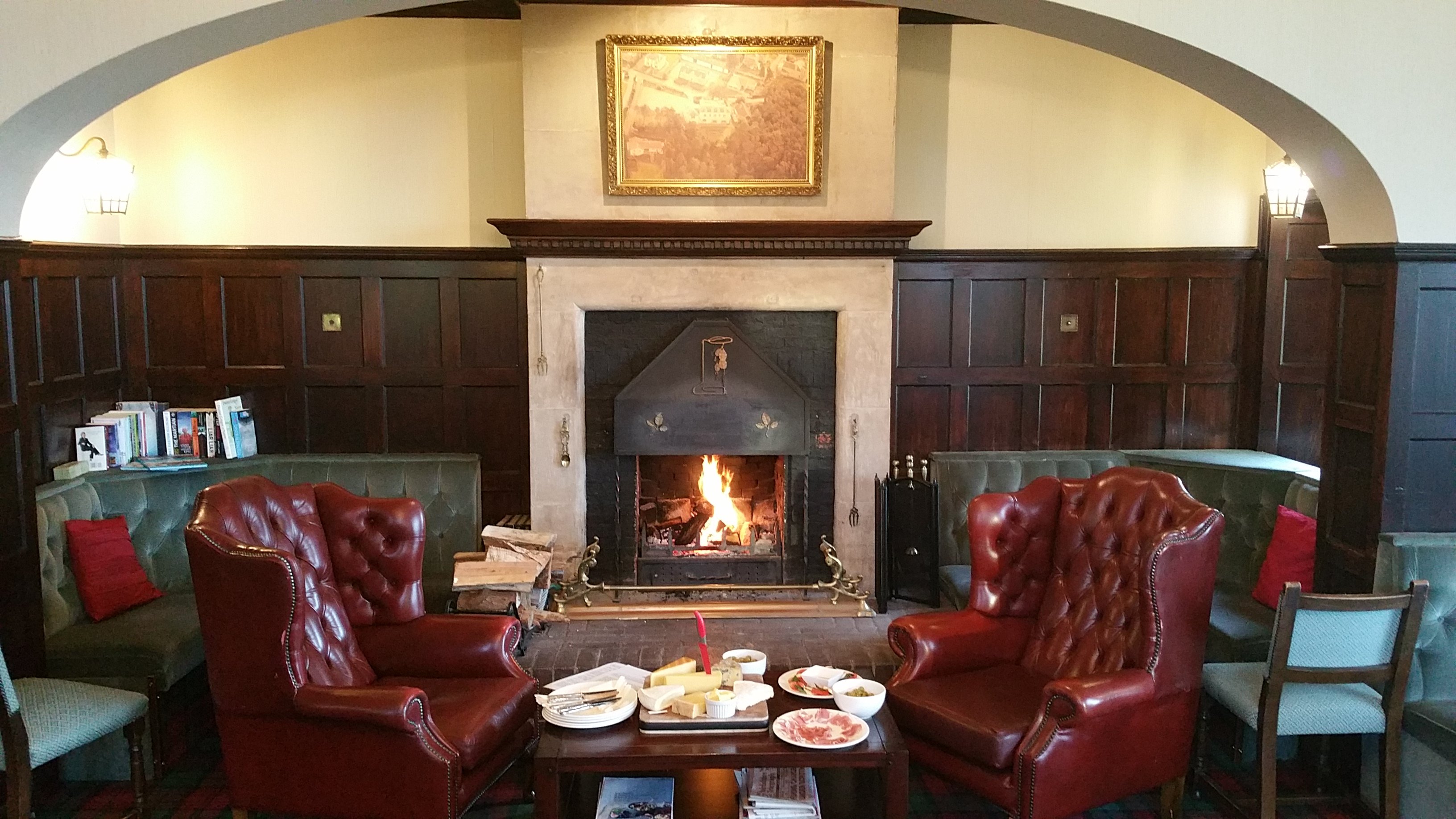 Hotel photo 1 of Invernairne Hotel.