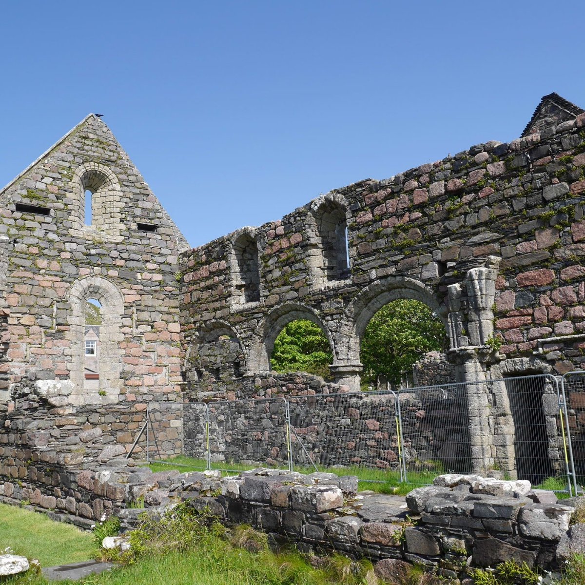 Iona Nunnery (Isle of Iona) - Tripadvisor